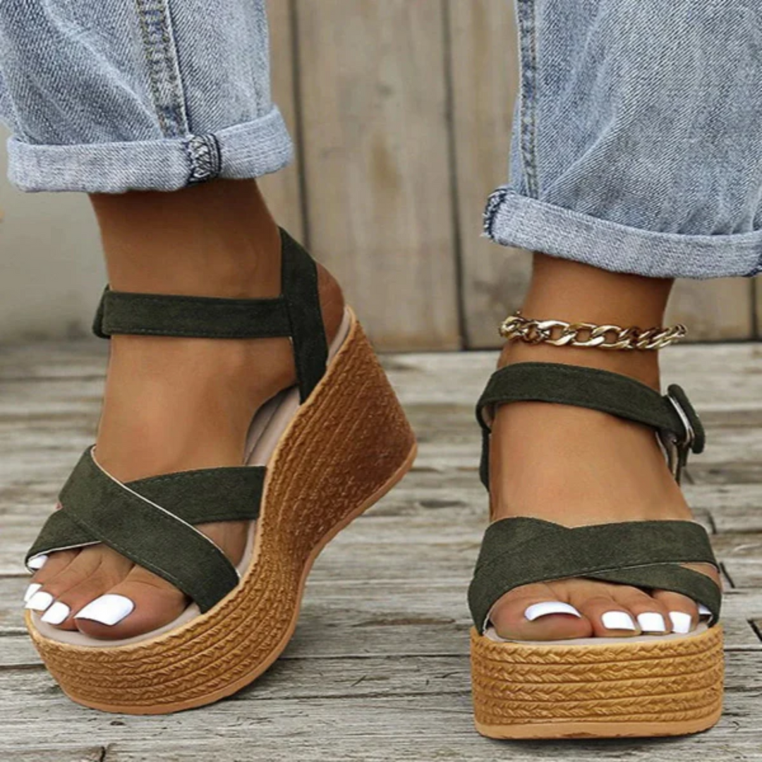 VIDA Wedge Sandalen