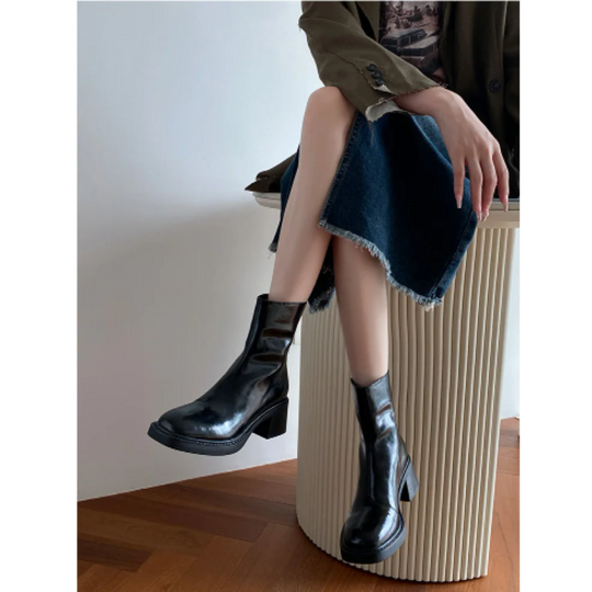 Venoria - Damen Stiefeletten mit Glänzendem Finish und Blockabsatz, Modernes Design