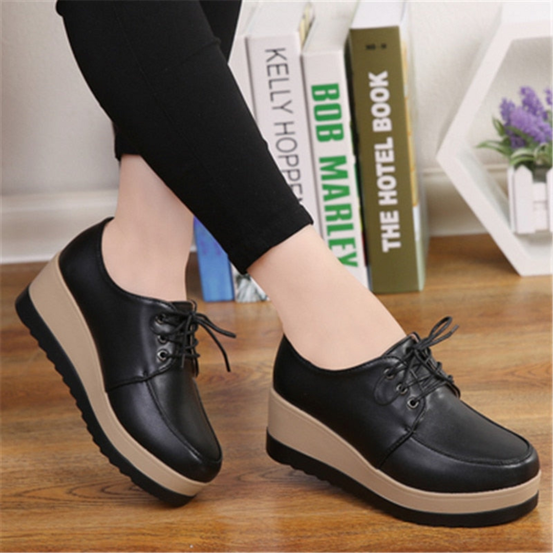 VIDA Moderne Oxford-Schuhe