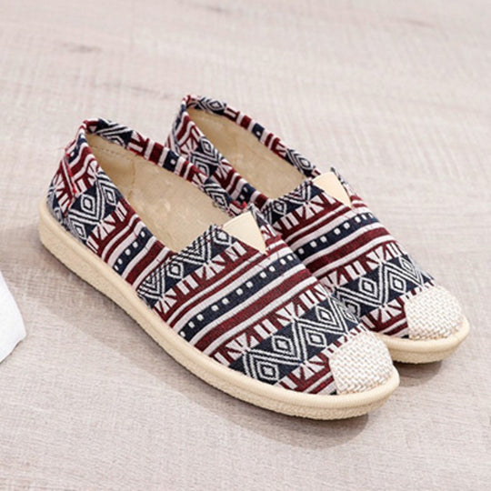 VIDA Flache Damen Espadrilles aus Leinwandstoff mit Streifenmuster