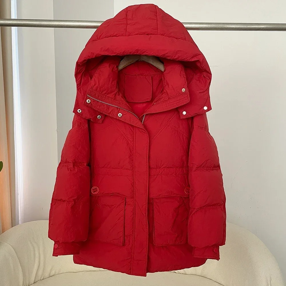 Norvara - Daunenjacke Damen – Warme Winterjacke mit Kapuze und praktischen Taschen