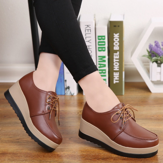 VIDA Moderne Oxford-Schuhe