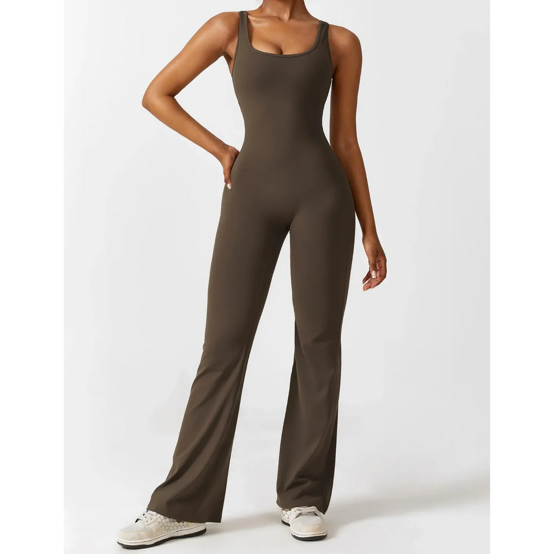 VIDA Dunkelblauer ausgestellter Jumpsuit