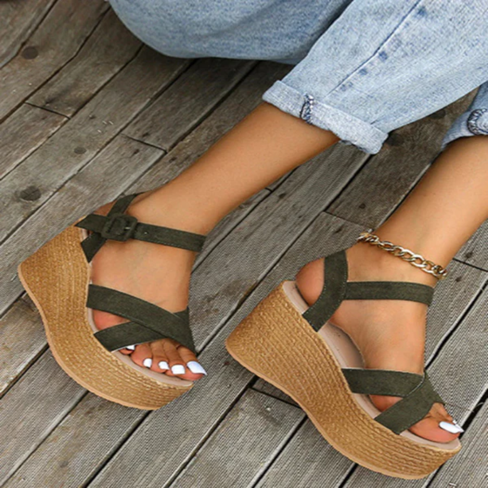 VIDA Wedge Sandalen