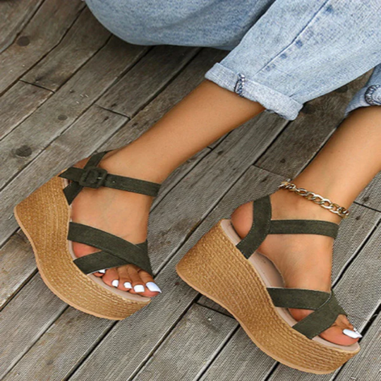 VIDA Wedge Sandalen