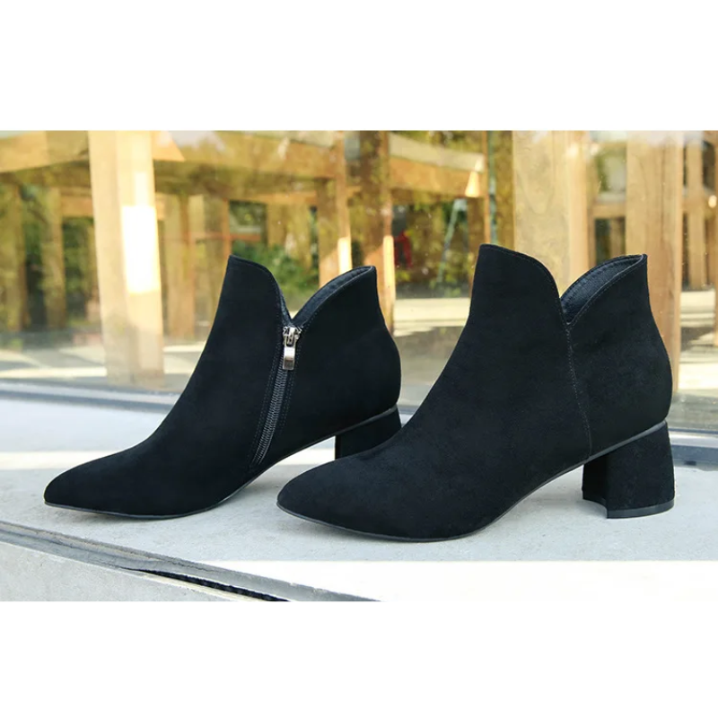 Serenia - Stiefeletten Damen mit Spitzem Absatz, Elegante Stiefel für Büro und Alltag