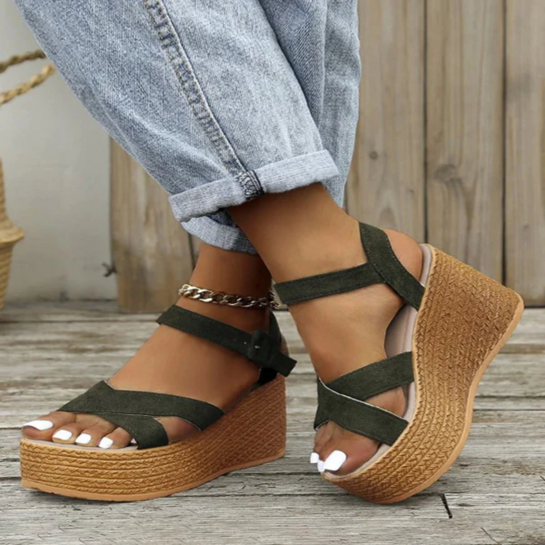 VIDA Wedge Sandalen