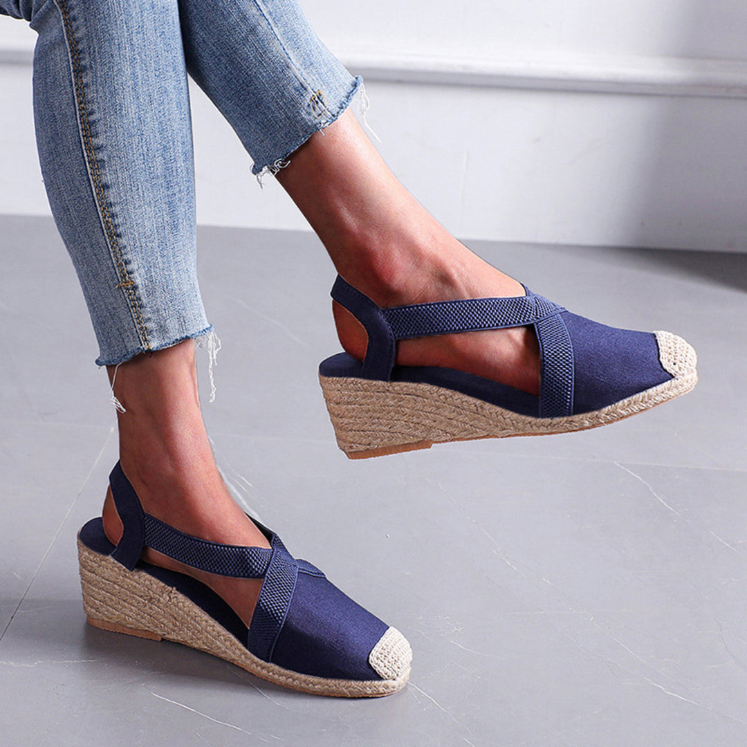 VIDA Damen Espadrilles mit geflochtener Strohkeilsohle